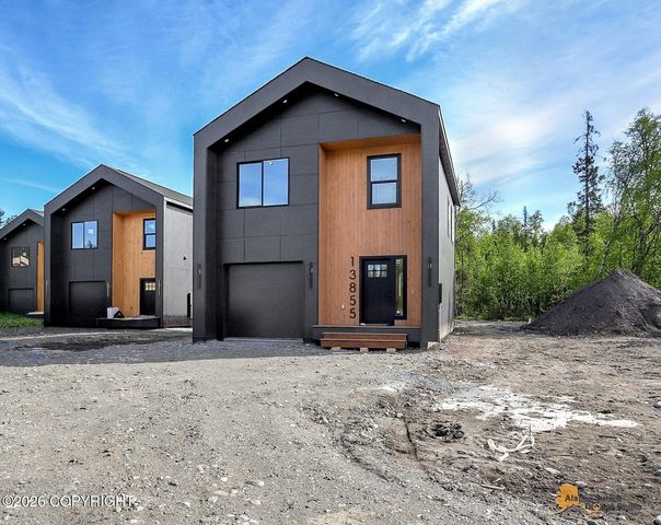 13861 E Doc McKinley Avenue, Palmer, AK 99645