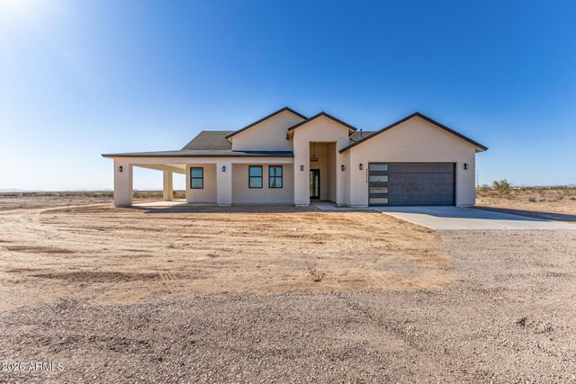 33239 W SUNLAND Avenue, Tonopah, AZ 85354