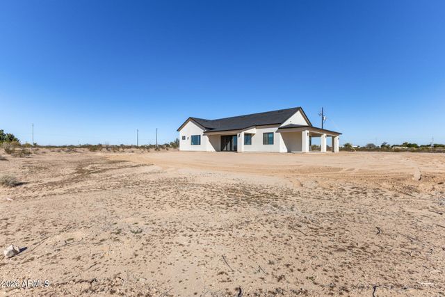 33239 W SUNLAND Avenue, Tonopah, AZ 85354