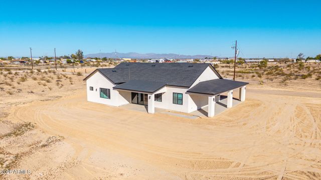 33239 W SUNLAND Avenue, Tonopah, AZ 85354