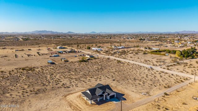33239 W SUNLAND Avenue, Tonopah, AZ 85354