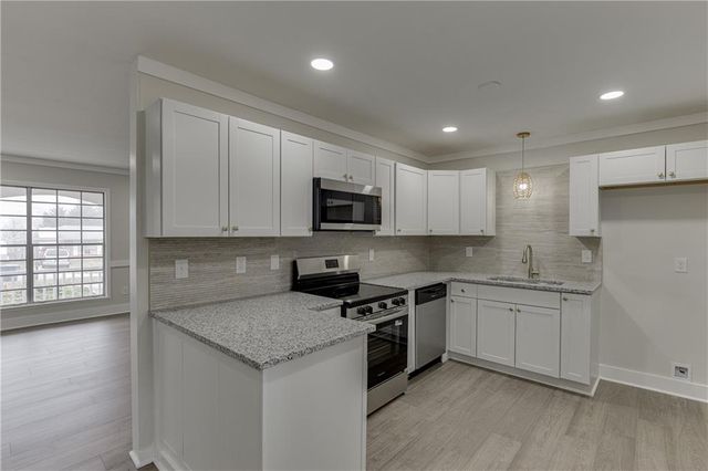 34 Duke Drive, Lawrenceville, GA 30046