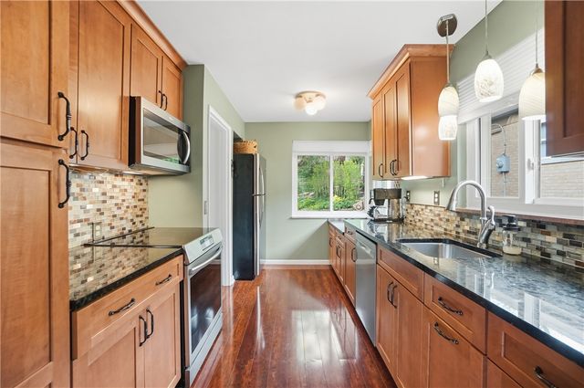 2799 Losantiridge Avenue, Cincinnati, OH 45213