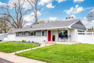 721 E WHITE OAK Court, Peoria, IL 61614