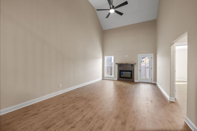 1936 Gracie Bug Loop, Murfreesboro, TN 37128