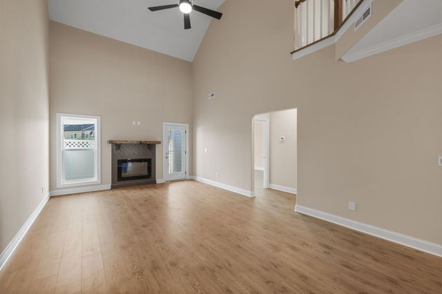 1936 Gracie Bug Loop, Murfreesboro, TN 37128