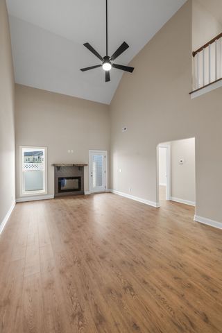 1936 Gracie Bug Loop, Murfreesboro, TN 37128