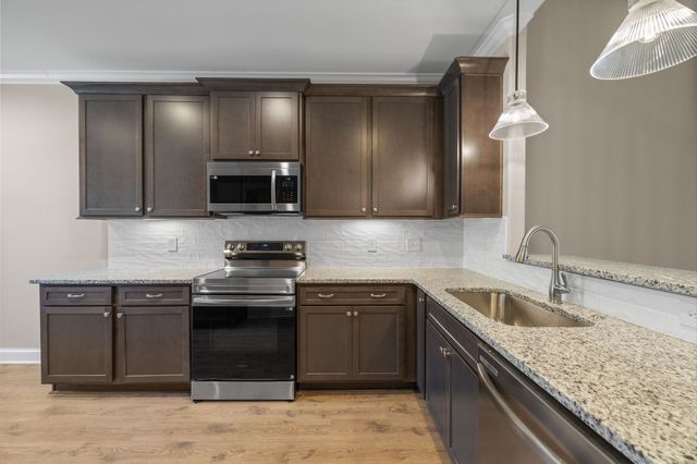 1936 Gracie Bug Loop, Murfreesboro, TN 37128