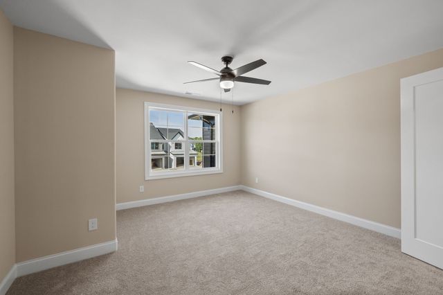 1936 Gracie Bug Loop, Murfreesboro, TN 37128