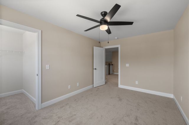 1936 Gracie Bug Loop, Murfreesboro, TN 37128