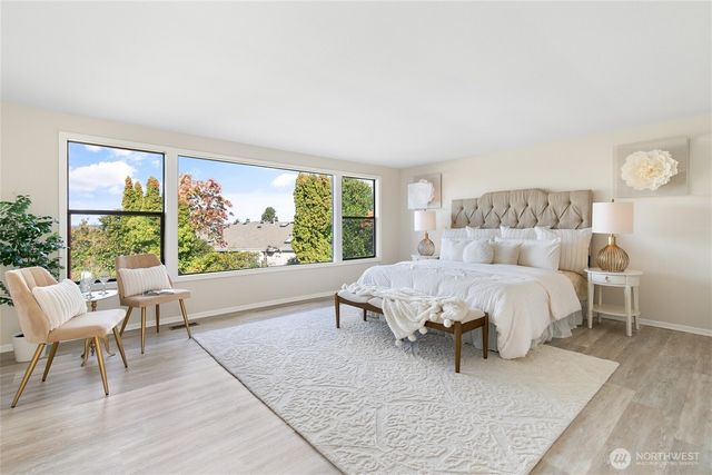 8840 NE 24th Street, Clyde Hill, WA 98004