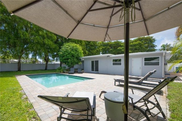 1791 NE 46th St, Oakland Park, FL 33334