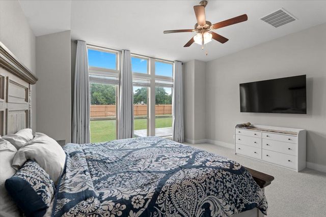 228 Poole LN, Liberty Hill, TX 78642