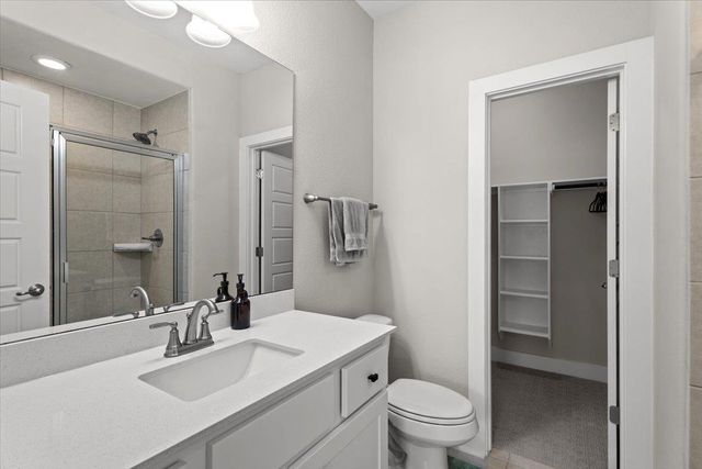 228 Poole LN, Liberty Hill, TX 78642