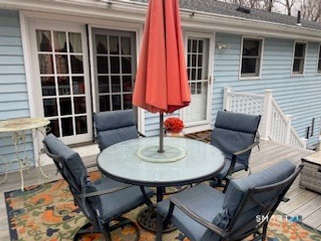 15 County Road, North Branford, CT 06471