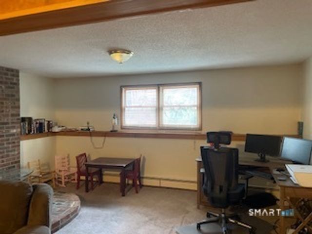 15 County Road, North Branford, CT 06471