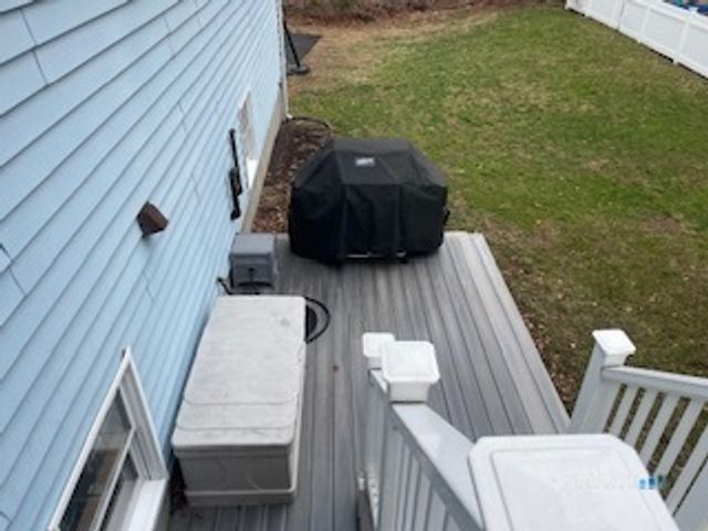 15 County Road, North Branford, CT 06471