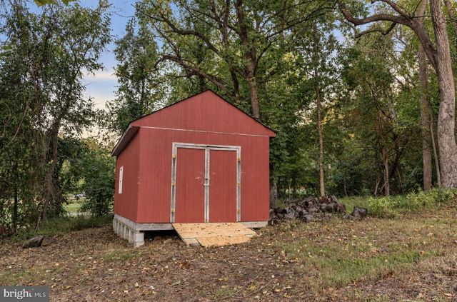 5 RASPBERRY LN, Stafford, VA 22554