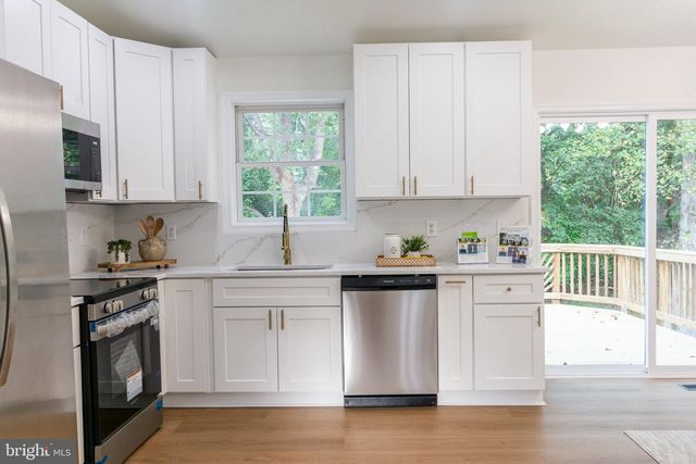 5 RASPBERRY LN, Stafford, VA 22554
