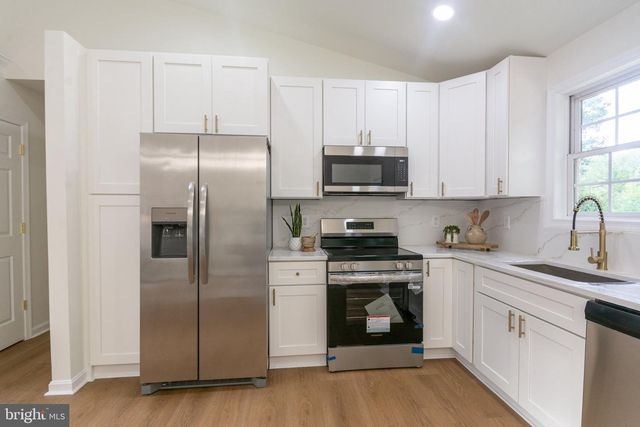 5 RASPBERRY LN, Stafford, VA 22554
