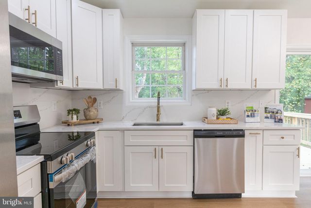 5 RASPBERRY LN, Stafford, VA 22554