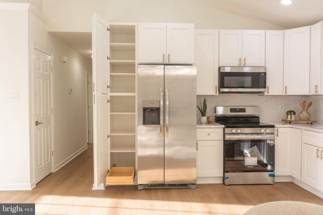 5 RASPBERRY LN, Stafford, VA 22554