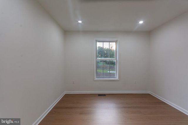 5 RASPBERRY LN, Stafford, VA 22554