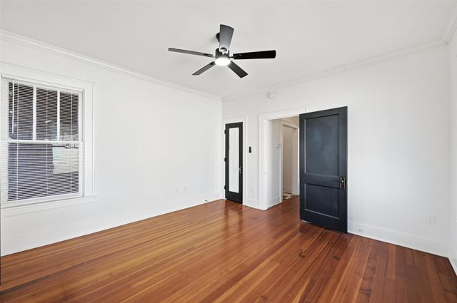 702 N Bishop Avenue 4, Dallas, TX 75208