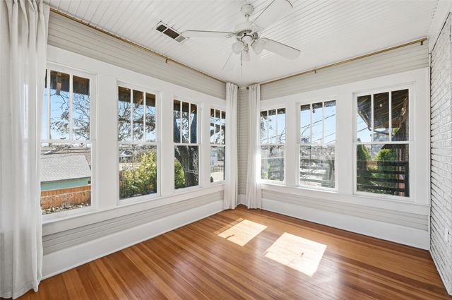 702 N Bishop Avenue 4, Dallas, TX 75208