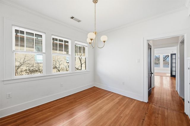 702 N Bishop Avenue 4, Dallas, TX 75208