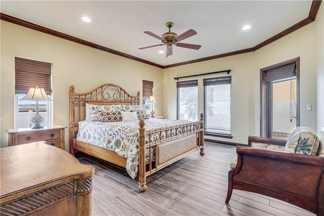 222 La Joya, Port Aransas, TX 78373