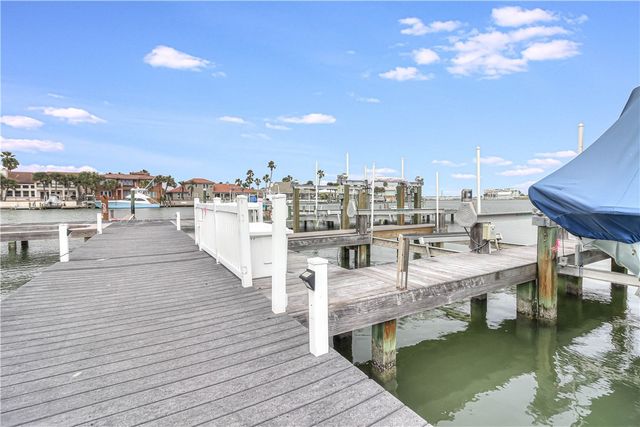 222 La Joya, Port Aransas, TX 78373