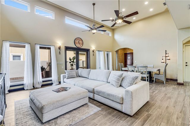 222 La Joya, Port Aransas, TX 78373