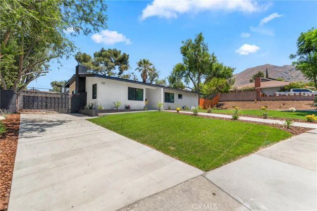 151 Barret Road, Riverside, CA 92507