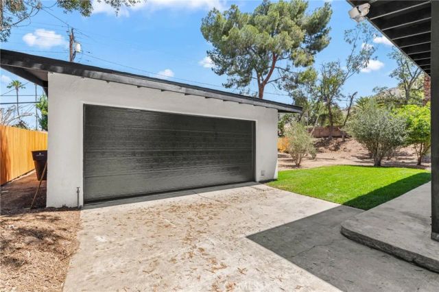 151 Barret Road, Riverside, CA 92507