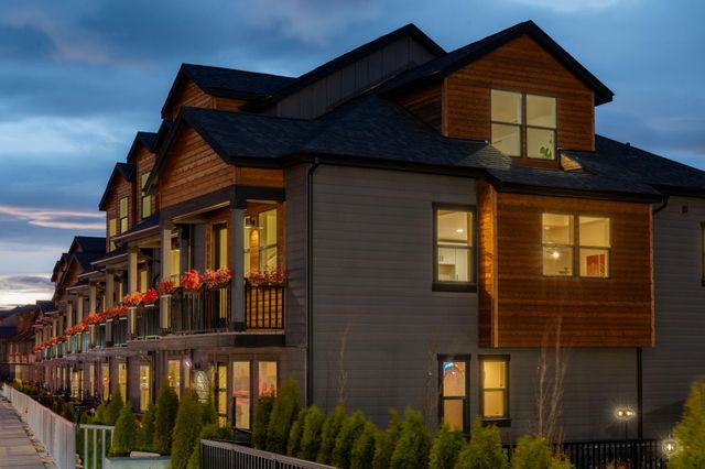 20514 NE Empire Avenue, Bend, OR 97701