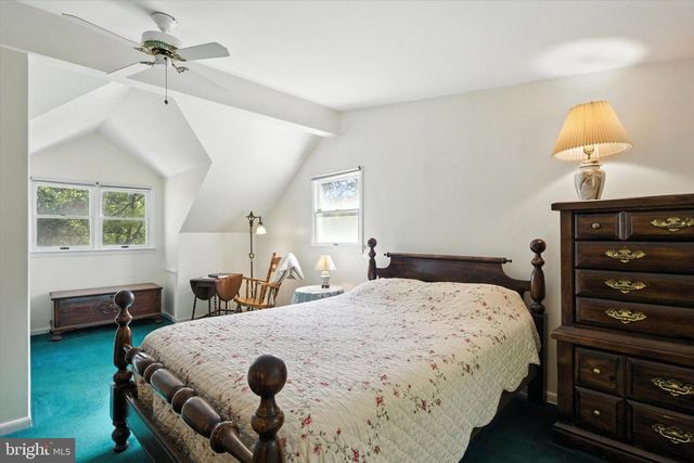 58 ORCHARD RD, Fleetwood, PA 19522