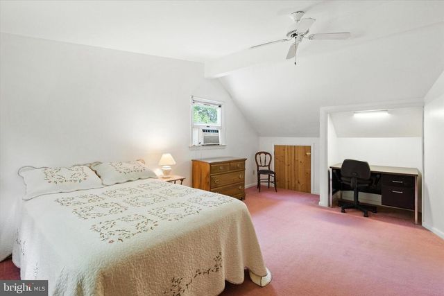 58 ORCHARD RD, Fleetwood, PA 19522