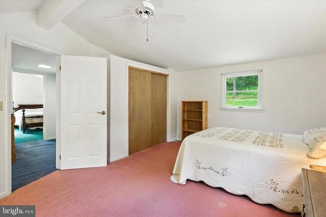 58 ORCHARD RD, Fleetwood, PA 19522