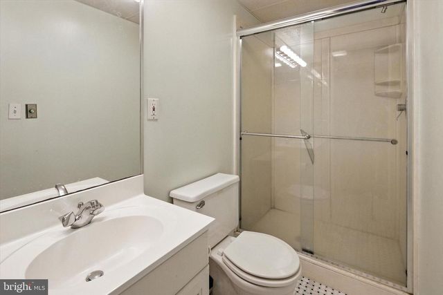 58 ORCHARD RD, Fleetwood, PA 19522