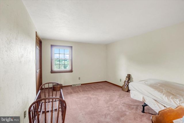 441 SCHOOL RD, York, PA 17407