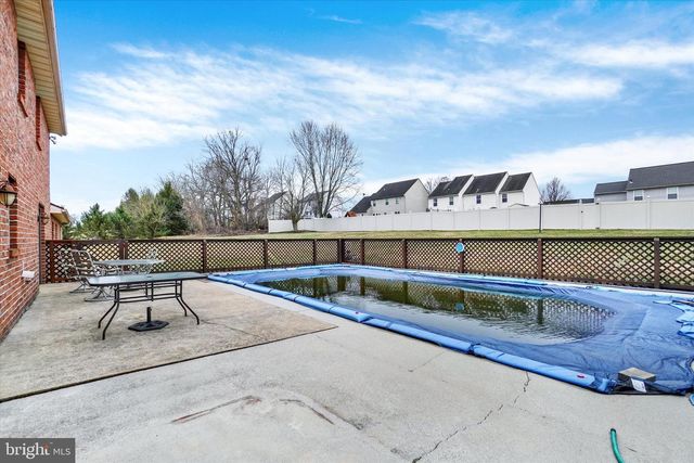 441 SCHOOL RD, York, PA 17407