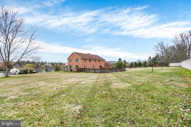 441 SCHOOL RD, York, PA 17407