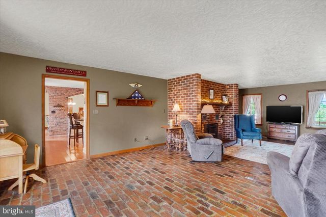 441 SCHOOL RD, York, PA 17407