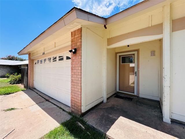 6202 Libyan DR, Austin, TX 78745