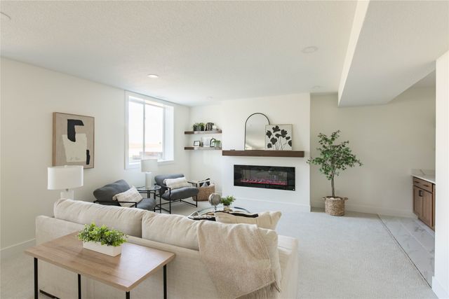 1420 NW Linda Lane, Waukee, IA 50263