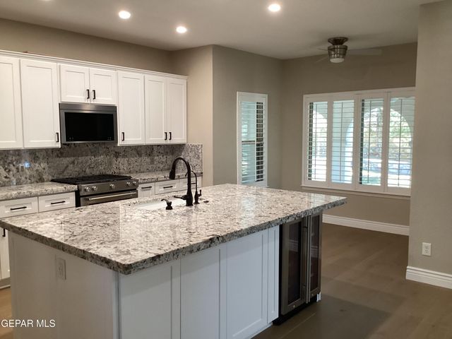305 Cloud Song E, Santa Teresa, NM 88008