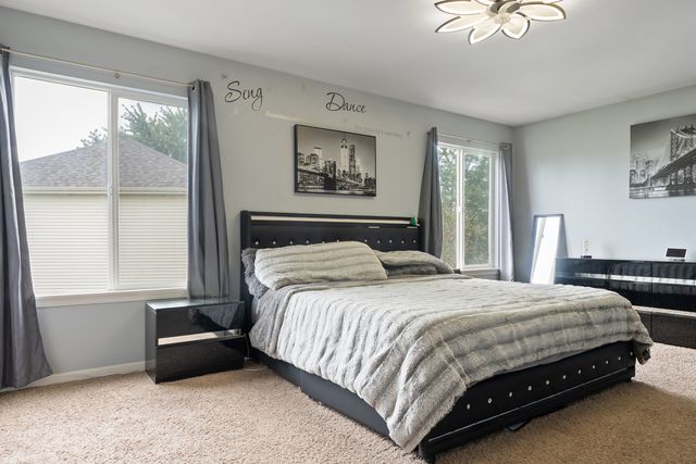 2222 Lynn Court, Montgomery, IL 60538