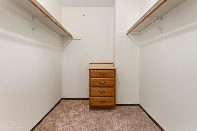 1570 W Goldengate Drive, Addison, IL 60101