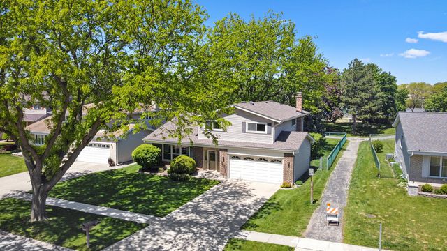 1570 W Goldengate Drive, Addison, IL 60101